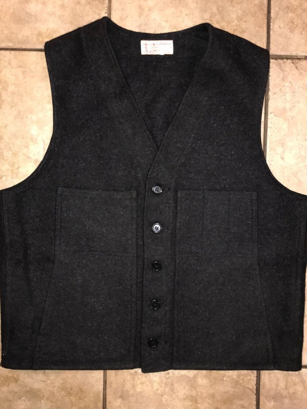Men's Filson Mackinaw Virgin Wool Vest-Size 46 (XL) Charcoal